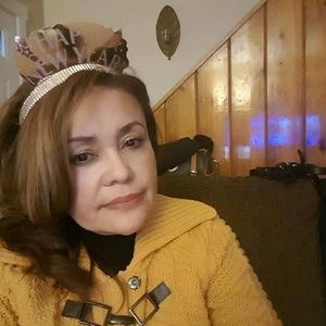 Meet your Posher, Keyla